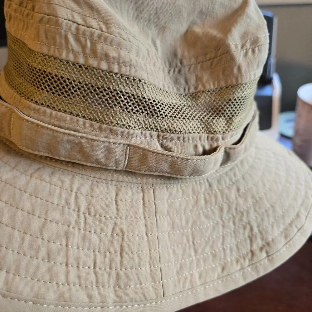 Eddie Bauer Beige Boonie Hat S / M Small Sun Hat Camping Fishing Exploration GUC